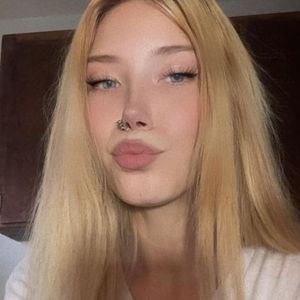 Meet your Posher, Katelyn